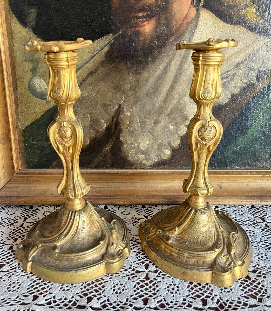 Superb Pair Of Bronze Candlesticks From The Louis XV Period, 18th Century.