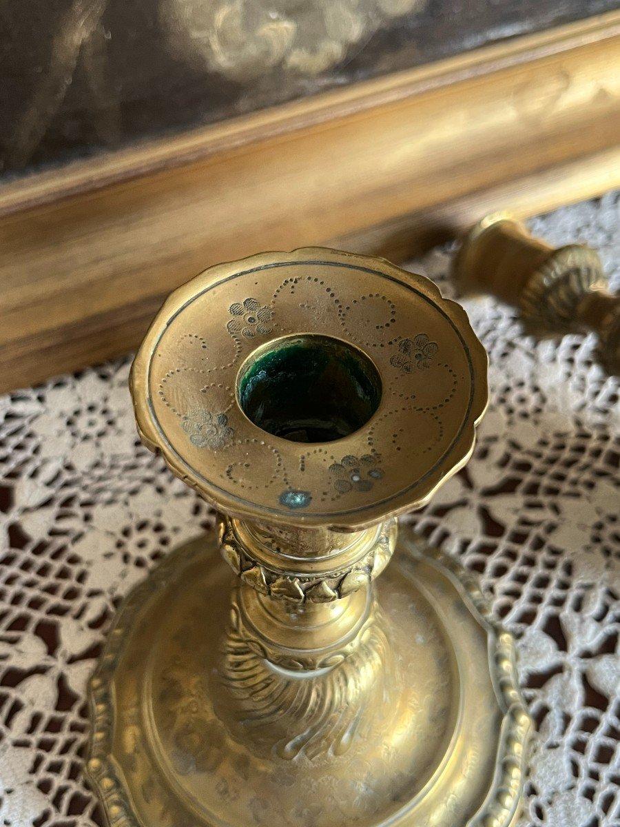 Small Pair Of Bronze Toilet Candlesticks From The Louis XV Period, 18th Century.-photo-5