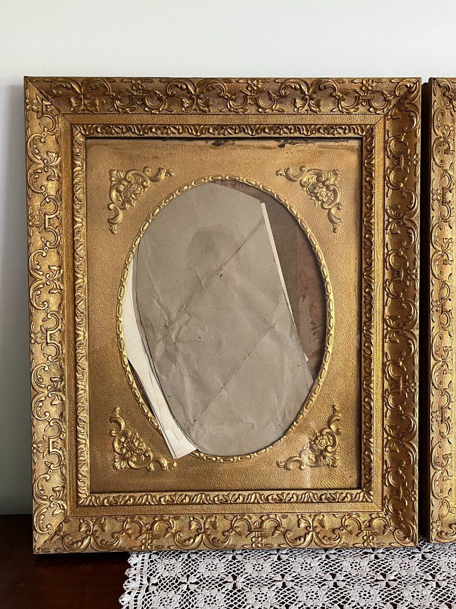 Rare paire de cadre en stuc doré d'époque Napoléon III, XIXème siècle.-photo-2