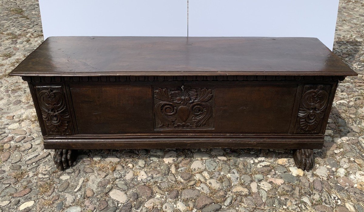 Carved Walnut Chest. Italy, 17th Century.-photo-3