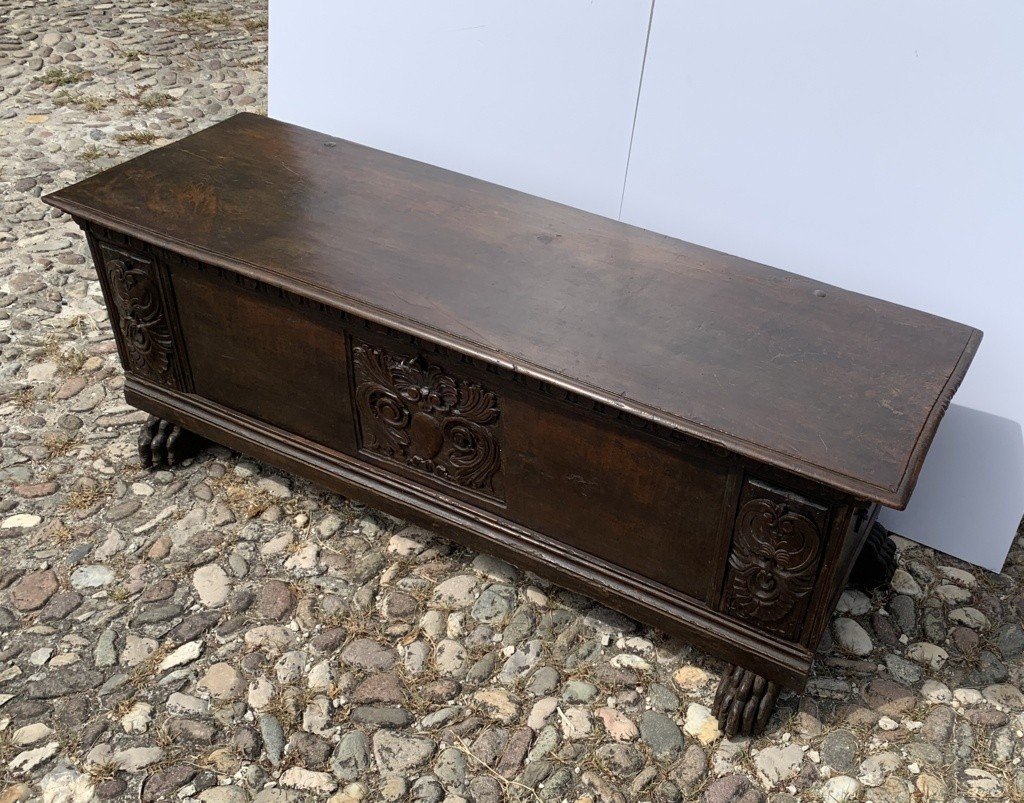 Carved Walnut Chest. Italy, 17th Century.-photo-4