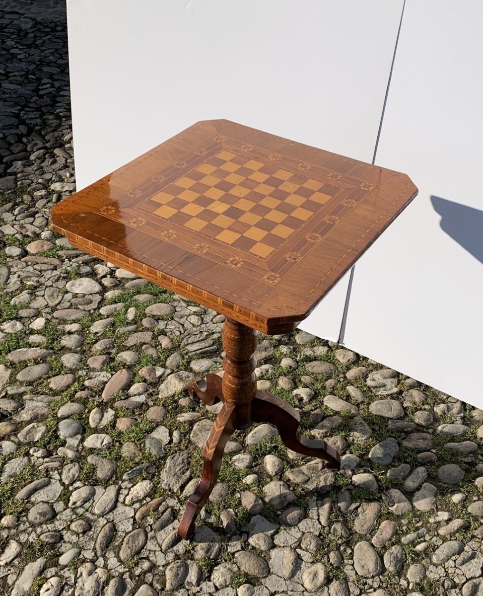 Table En Bois Marqueté. Sorrente, Début Du XIXe Siècle.-photo-1