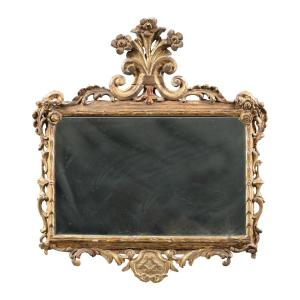 Miroir En Bois Sculpté Et Doré. Italie, XVIIIe Siècle.