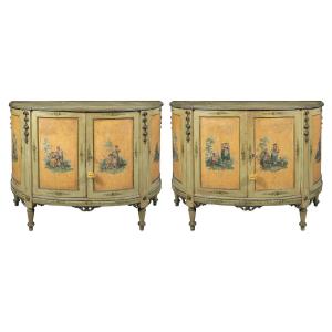 Pair Of Crescent-shaped Cupboards In Carved, Lacquered And Painted Wood. Venice, 18th Century.