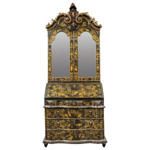 Two-body Trumeau In Lacquered, Gilded And Painted Wood. Venice, First Half Of The 18th Century.