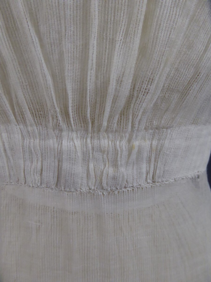 Robe Restauration  En Filé De Coton Brodé Vers 1813/1820-photo-3