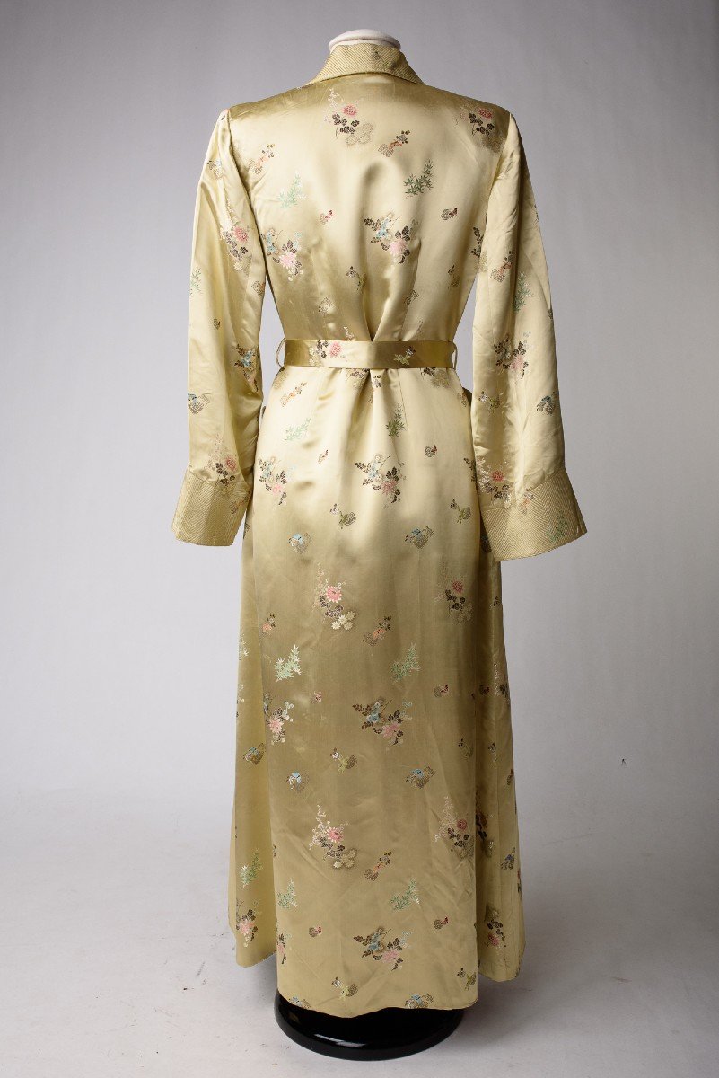 Robe De Chambre Ou d'Intérieur Pour La Réception En Satin Broché Jaune Paille Circa 1940-1950-photo-6