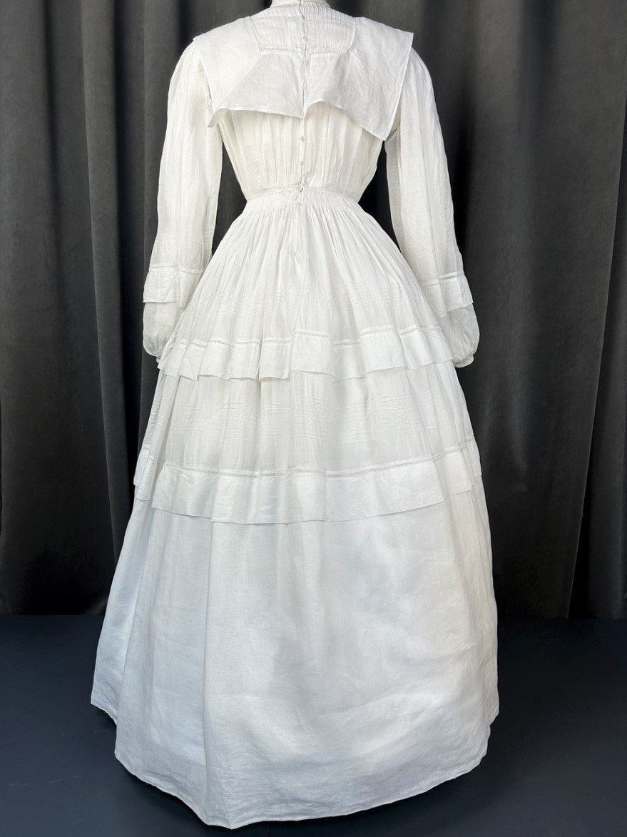 Robe De Promenade à Crinoline En Mousseline De Coton Et Plis Religieuses Circa 1855-photo-6