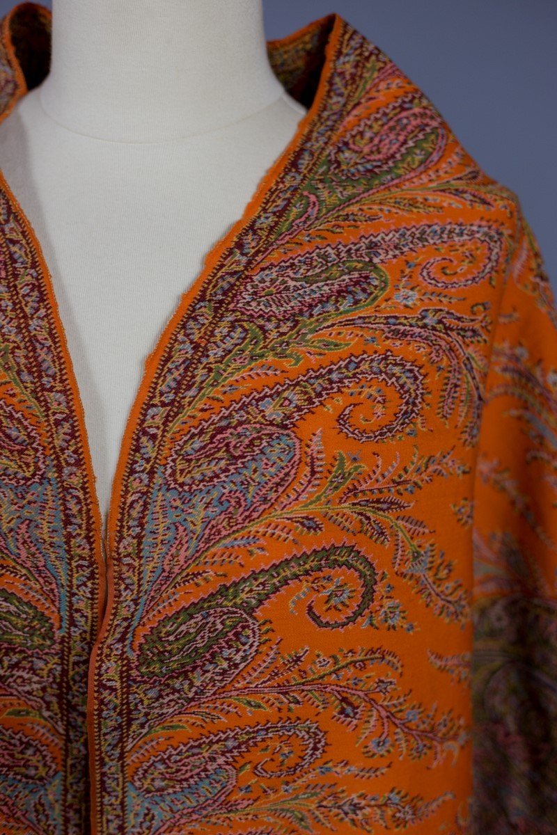 Shape-woven Visiting Shawl In Orange Cashmere - France Circa 1850-photo-1