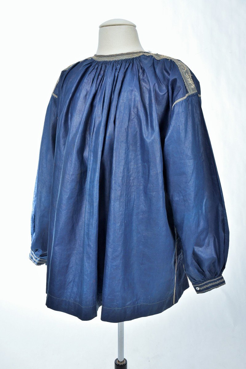 A Blaude/biaude Or Party Blouse In Indigo Dyed And Embroidered Glazed Linen - Normandy Circa 1850-photo-1