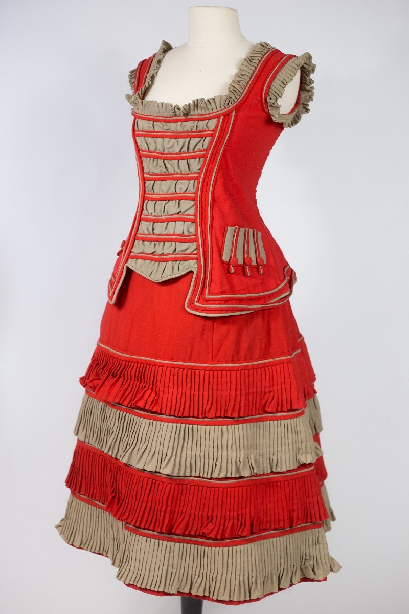 Robe De Cirque Ou De Commémoration En étamine De Laine Rouge écarlate - Etats-unis Circa 1890-photo-2