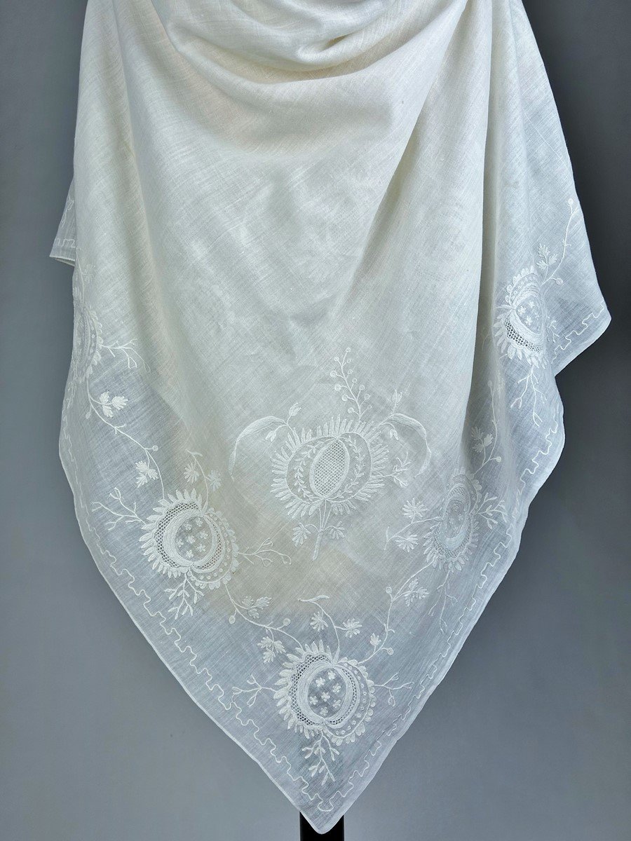 Double Pointed Muslin Scarf Embroidered With Beauvais Point - Late 18th Or Early 19th Century-photo-2