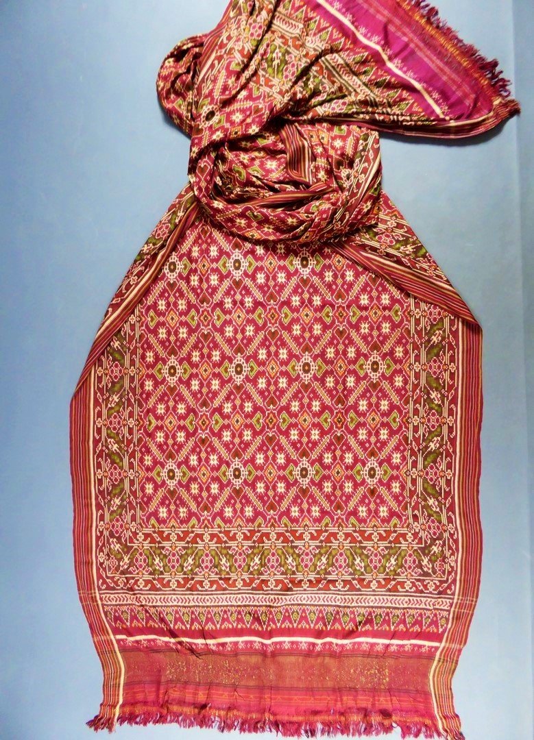 Patola Double Ikat Silk Shawl - India - Early 19th Century-photo-6