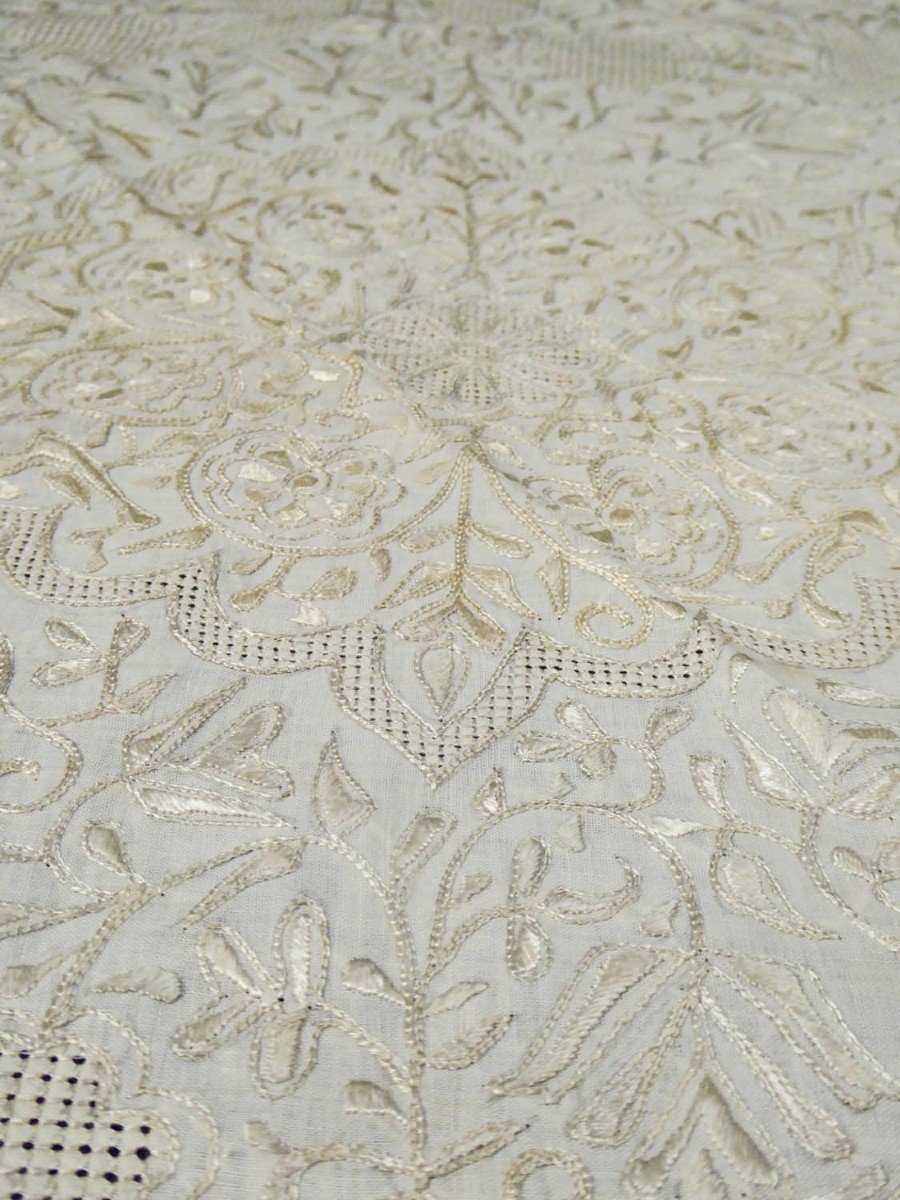 Large Character Placemat In Cotton Embroidered With Cream Silk - Middle East Iran Early 20th Century-photo-5