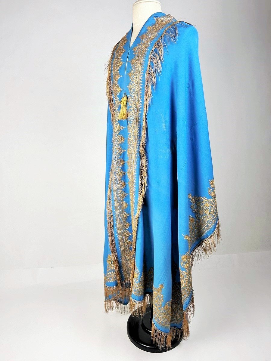 Visit In Blue Stamen Embroidered With Gold Zari - India For The European Market Circa 1870-photo-4