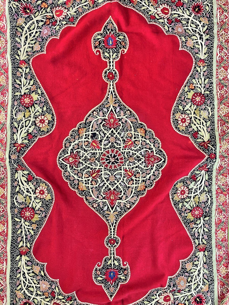 Rachti Douzi - Tapestry In Wool Felt And Embroidery - Persian Kadjar Circa 1860-photo-2