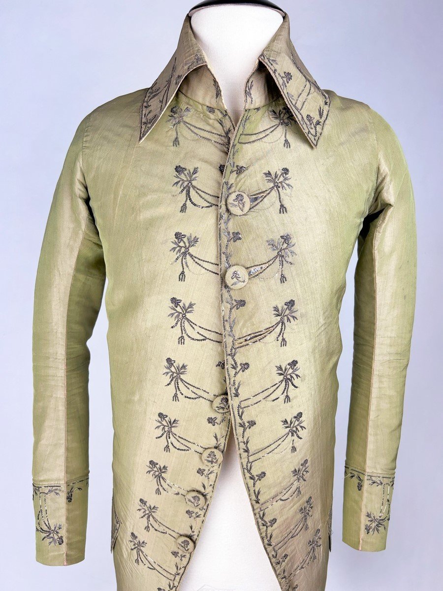 A Dressed Up In Changing Taffeta Embroidered With Cannetilles And Tinsel, Louis XVI Period-photo-3