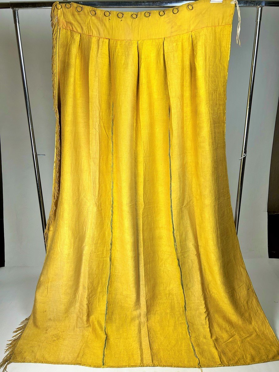 Pair Of Buttercup Yellow Damask Brocatelle Curtains - France Louis XV Period Circa 1740-photo-7