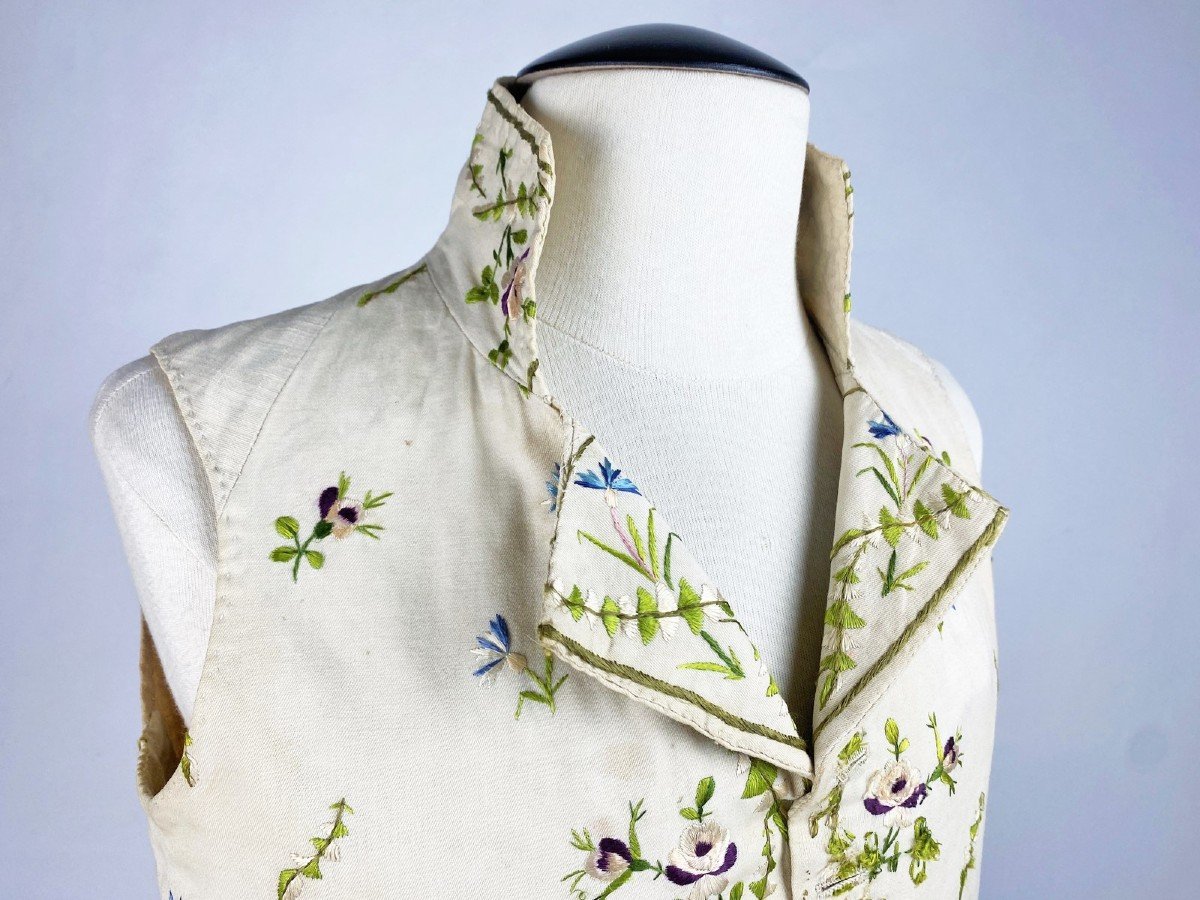 Summer Vest In Embroidered Wool Muslin, Directoire Period - France Circa 1800-photo-4