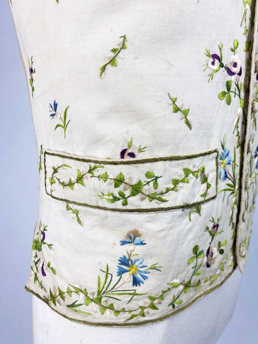 Summer Vest In Embroidered Wool Muslin, Directoire Period - France Circa 1800-photo-5