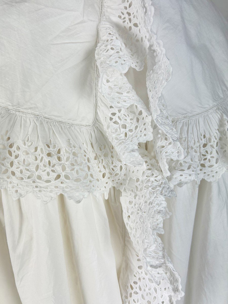 A Morning In Percale And English Embroidery Falbalas - France Circa 1880-photo-4