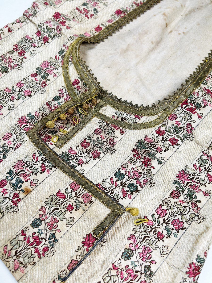 Precious Ceremonial Bodice In Brocaded Silk Lampas - Mughal India Or Persia - Late 18th Century-photo-4