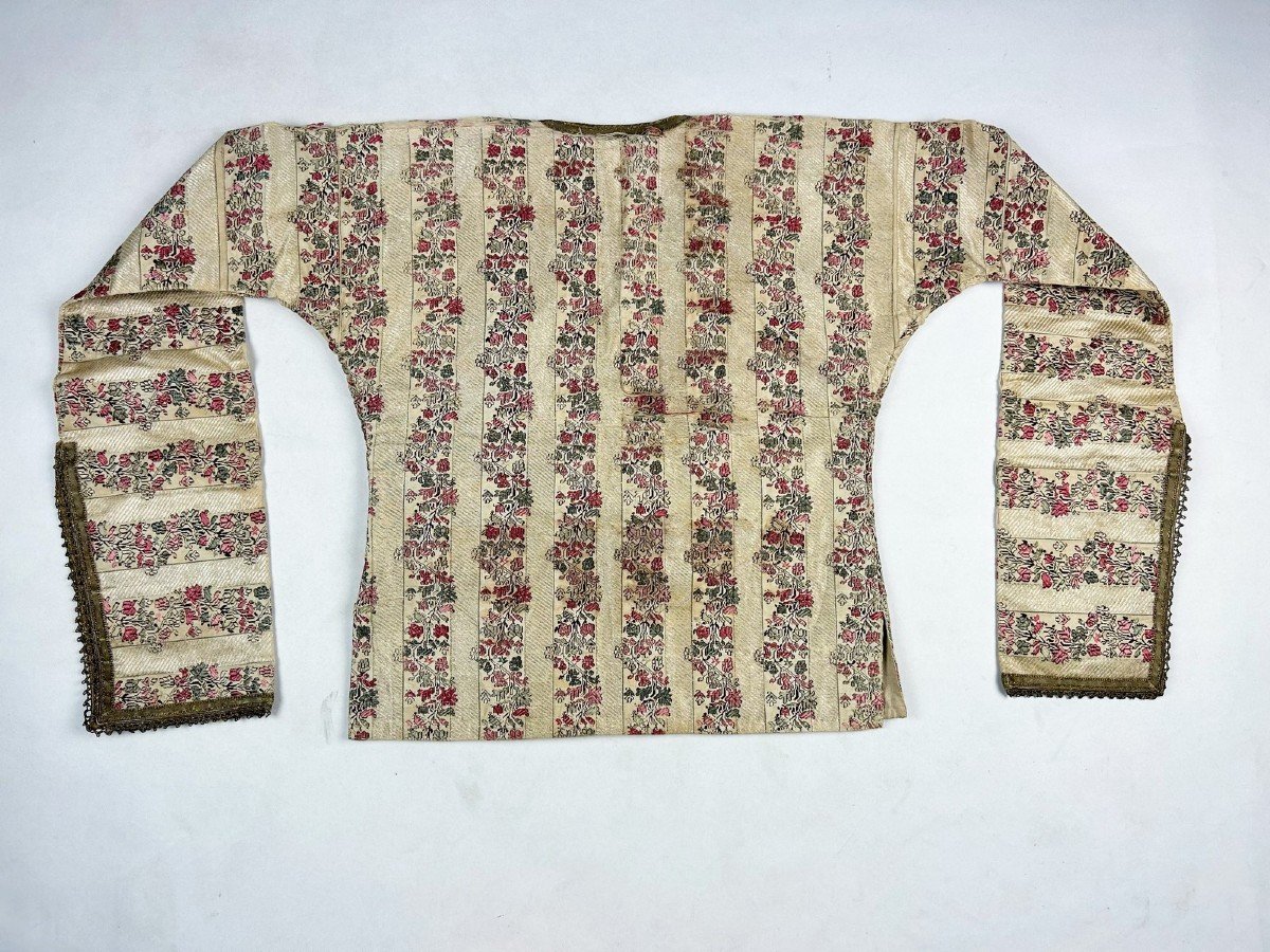 Precious Ceremonial Bodice In Brocaded Silk Lampas - Mughal India Or Persia - Late 18th Century-photo-3