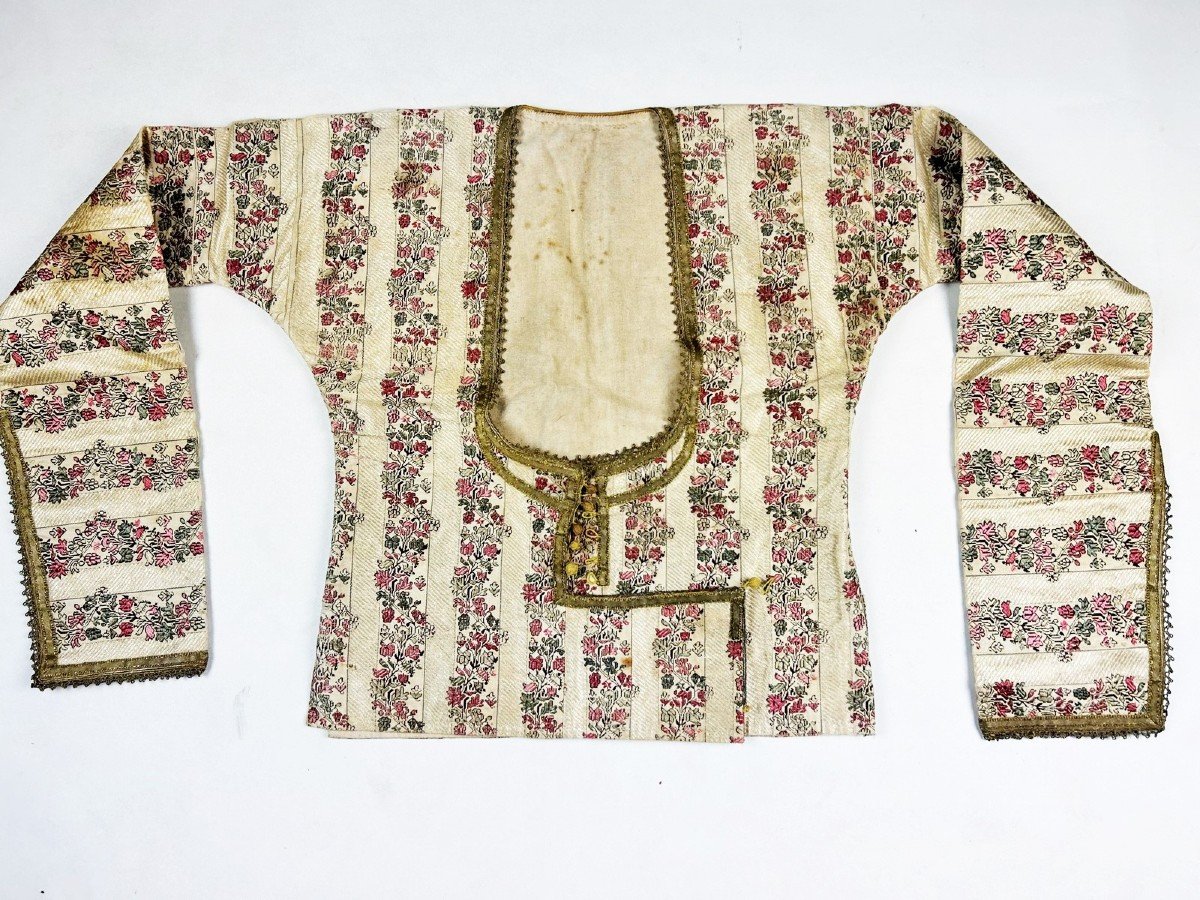 Precious Ceremonial Bodice In Brocaded Silk Lampas - Mughal India Or Persia - Late 18th Century