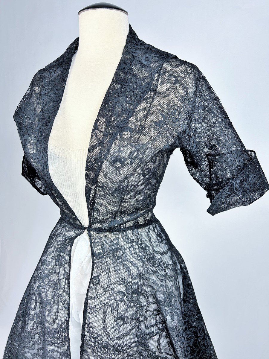 Calais Lace Cocktail Dress By Germaine Lecomte Haute Couture - Paris Circa 1950-photo-2