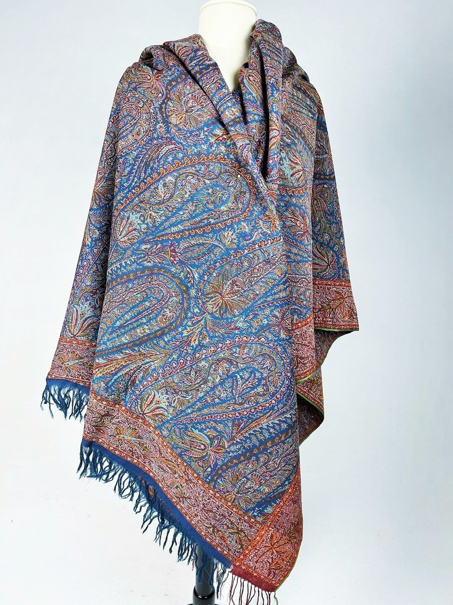 French Cashmere Shawl With Blue Background Loaded With Palmettes - Lyon Or Nîmes Circa 1850