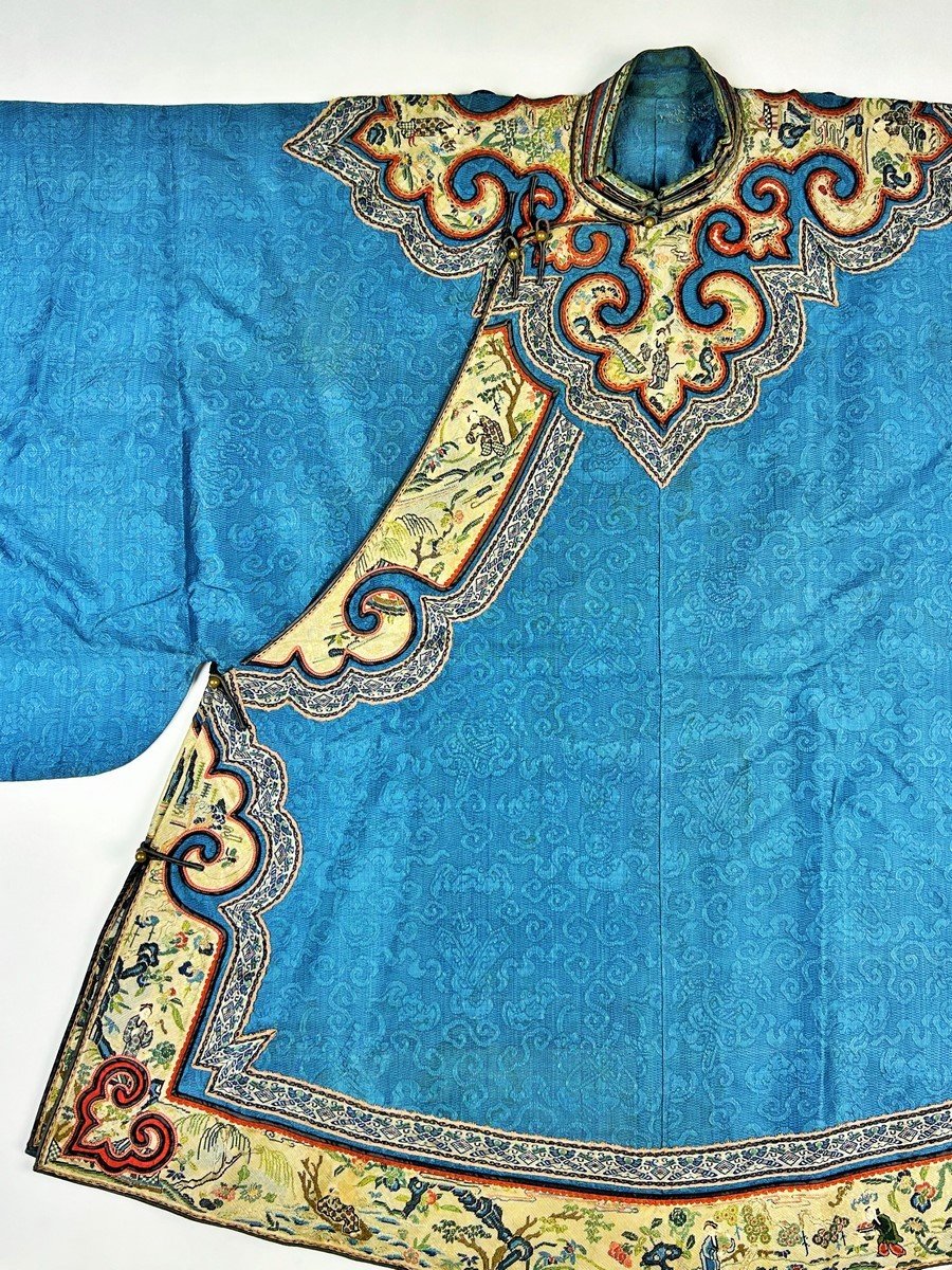 Han Woman's Ceremonial Tunic In Embroidered Silk Gauze - Qing Period China Late 19th Century