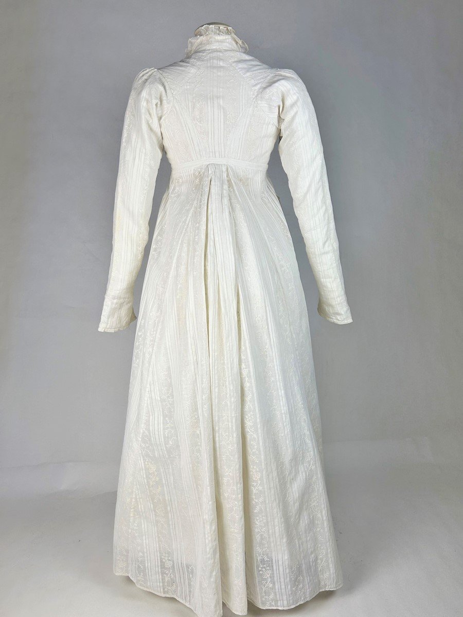 Robe Chemise De Merveilleuse En Mousseline Brodée Des Indes - France Circa 1790-1800 -photo-5