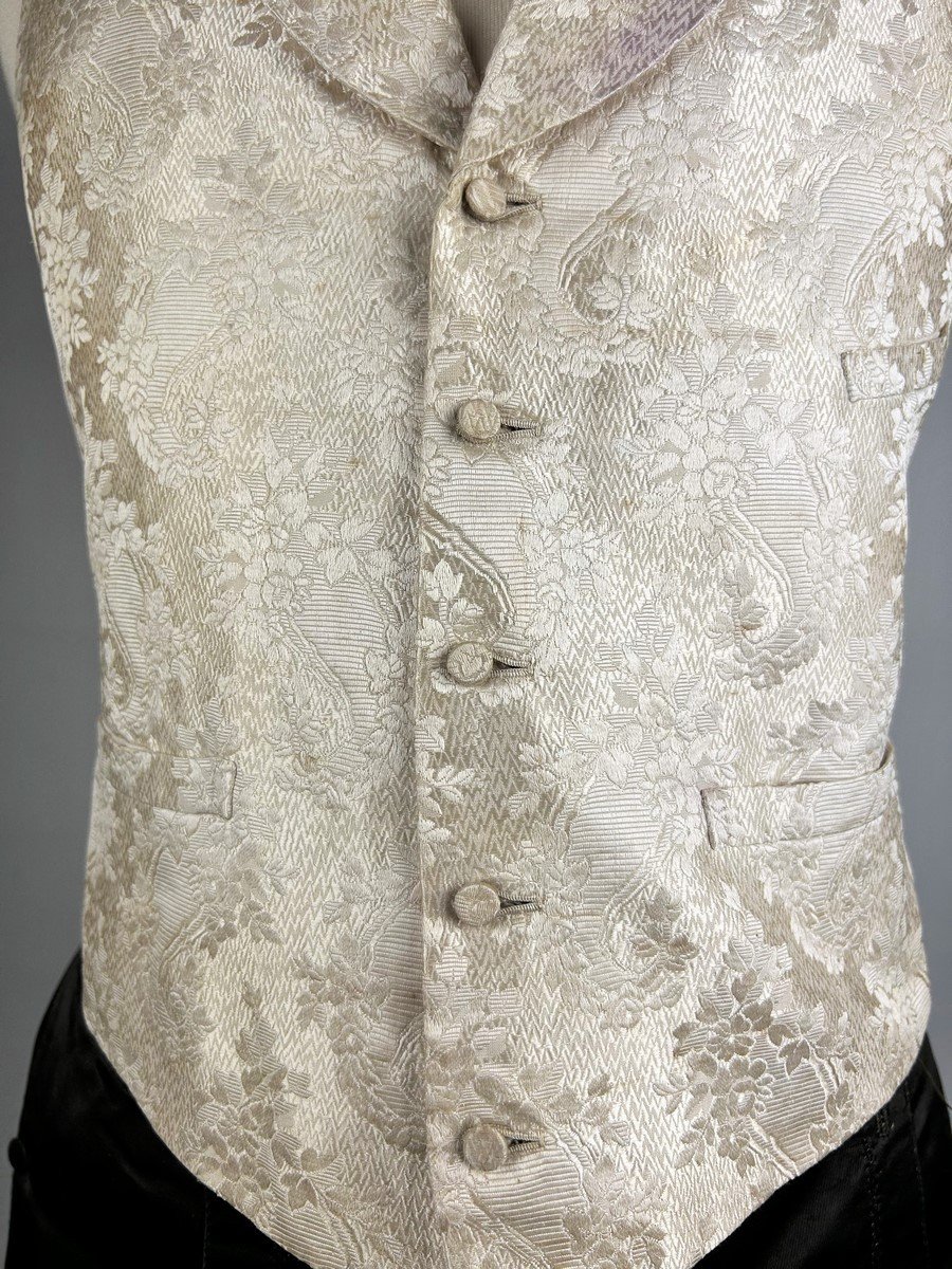 Elegant Second Empire Wedding Waistcoat In Cream Silk - France Circa 1860-1870-photo-2