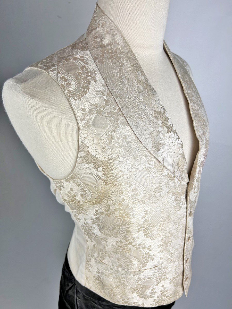 Elegant Second Empire Wedding Waistcoat In Cream Silk - France Circa 1860-1870-photo-3