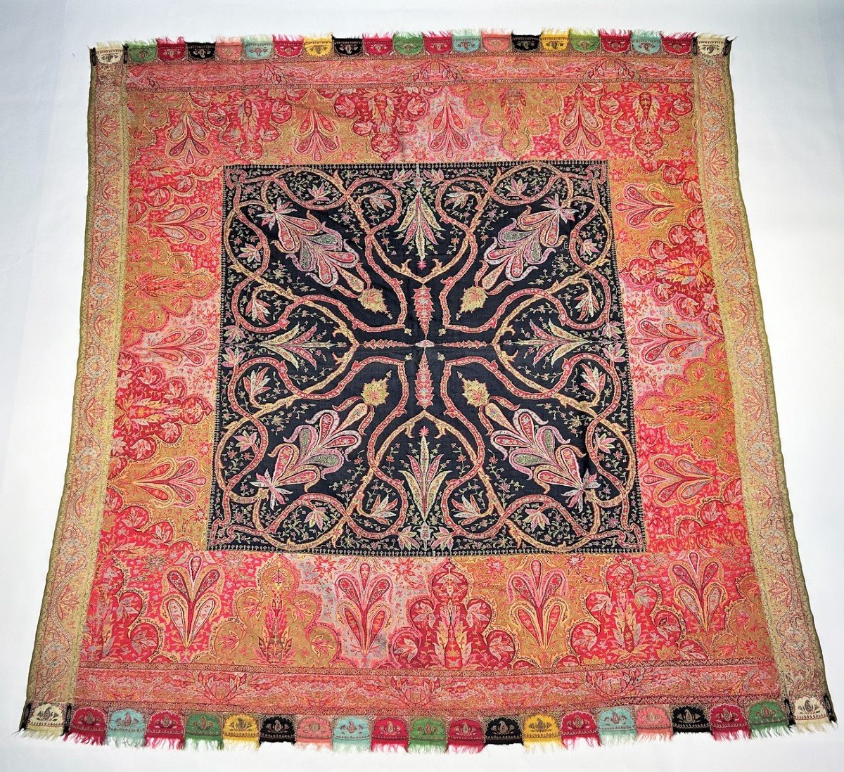 Espoliné Indian Cashmere Shawl Circa 1840-photo-2