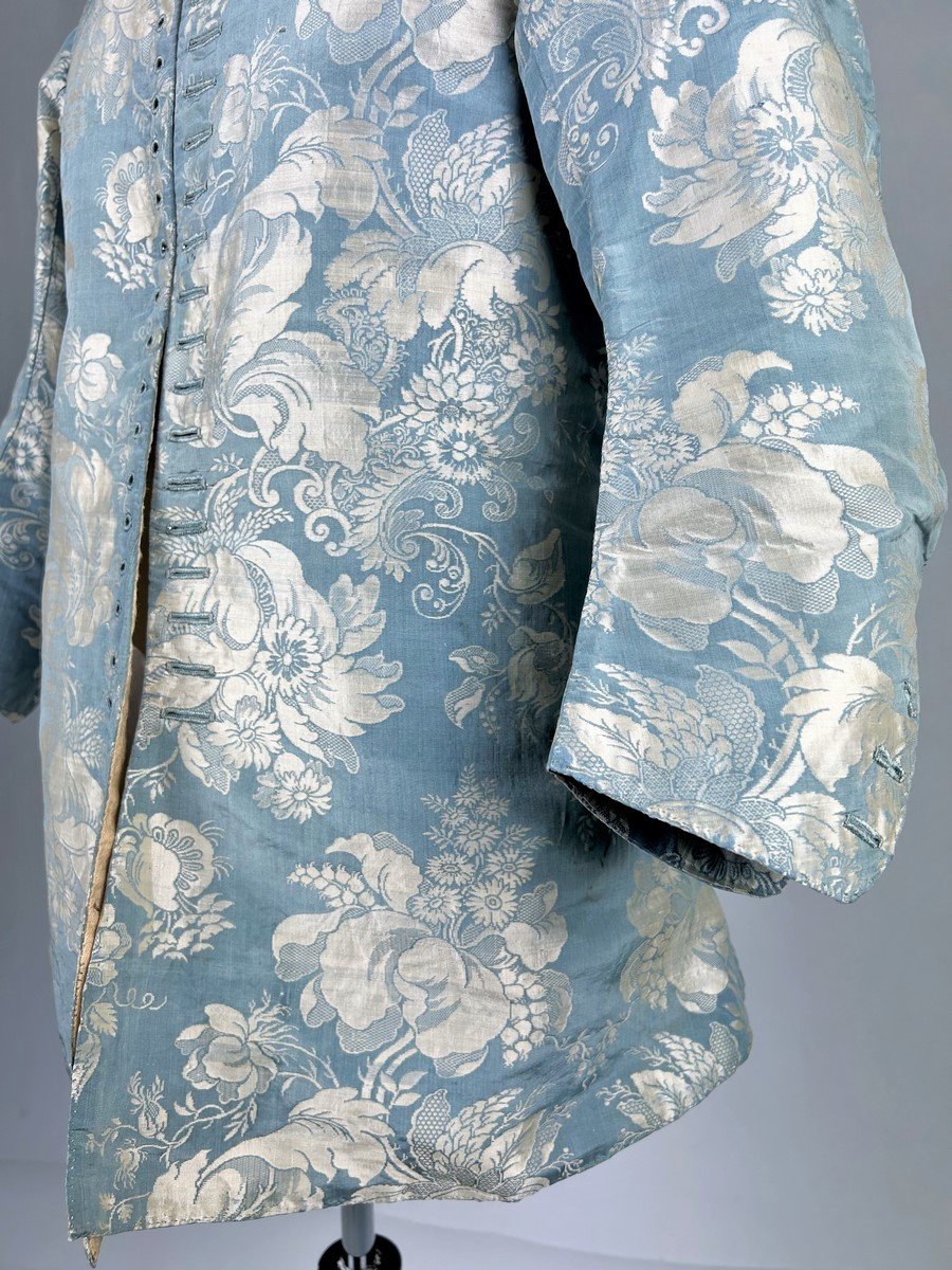 Gentleman's Jacket In Silk Lampas - Holland Circa 1730-1740-photo-1