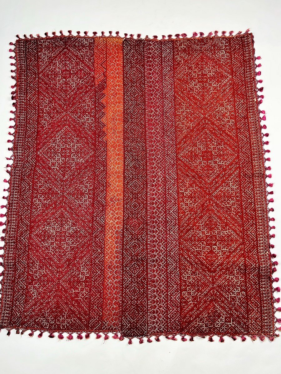 Chest Top In Fez Embroidery And Camaieu Of Red - Morocco Late 19th Century -photo-2