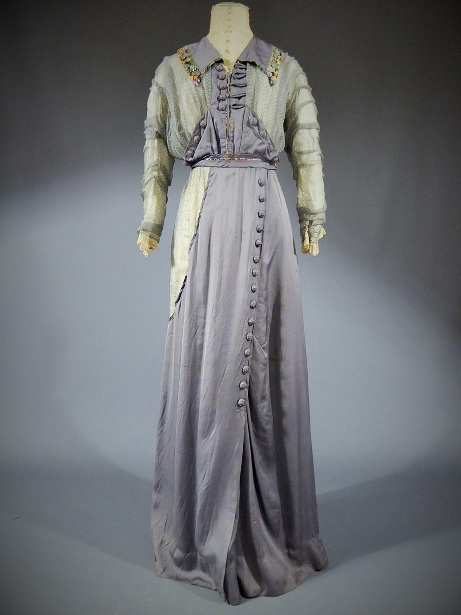 Day Dress Or Tea Gown In Printed Chiffon And Silk - England Circa 1905