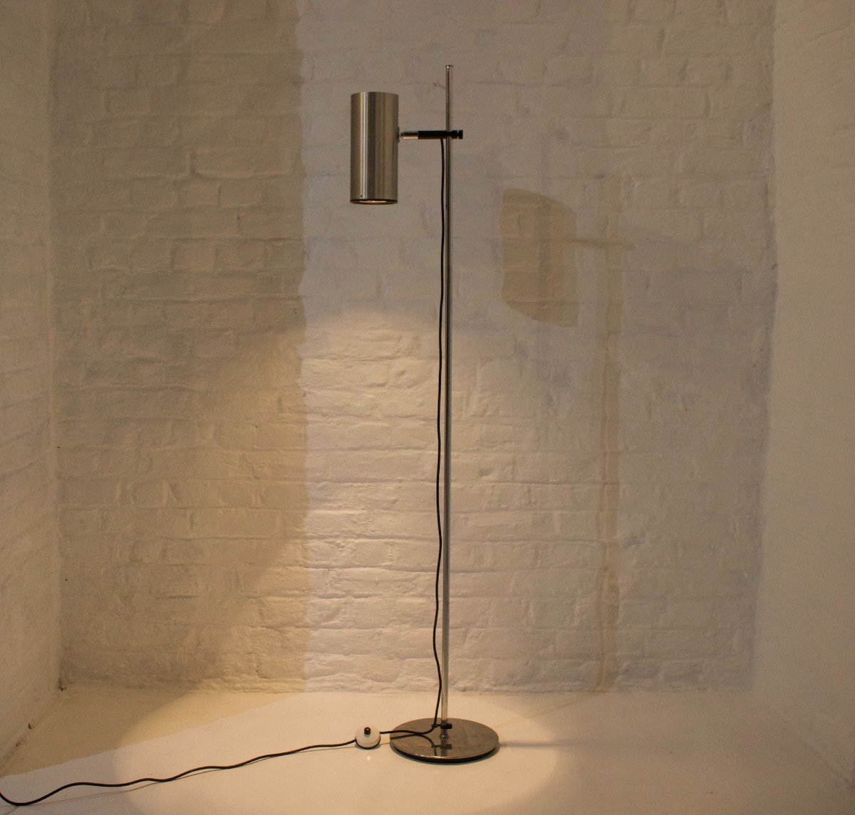 Pergay Style Minimalist Floor Lamp-photo-3