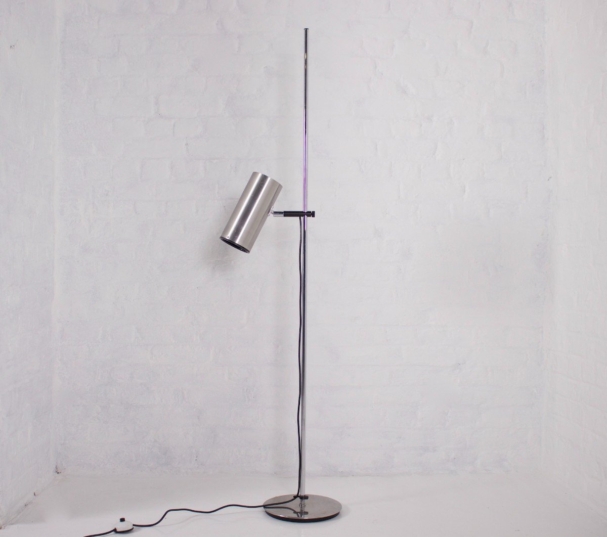 Pergay Style Minimalist Floor Lamp-photo-5