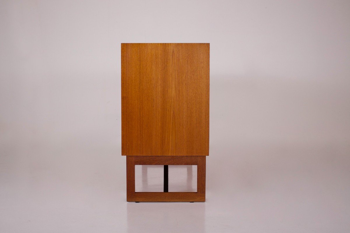 Børge Mogensen, Sideboard With Sliding Doors.-photo-2