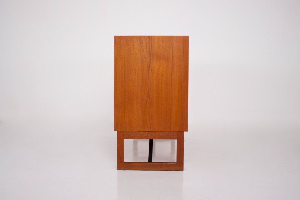 Børge Mogensen, Sideboard With Sliding Doors.-photo-2