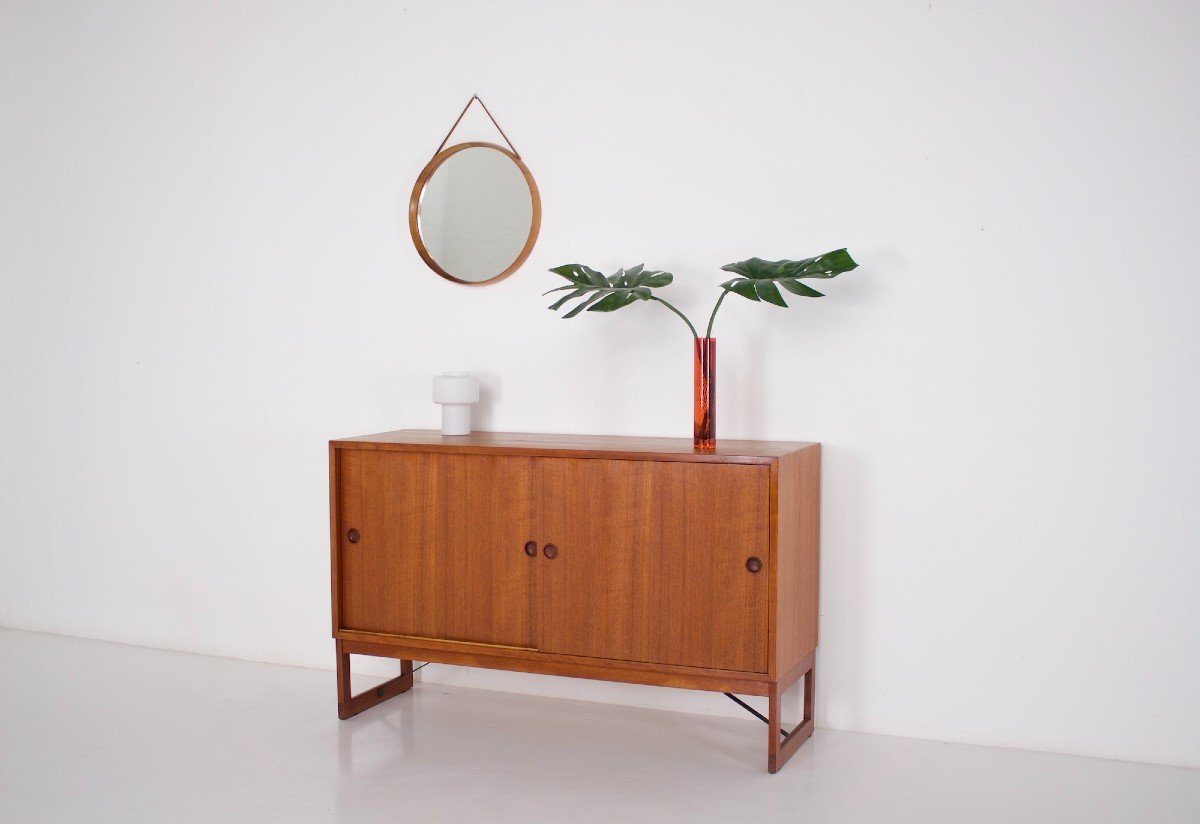 Børge Mogensen, Sideboard With Sliding Doors.-photo-4