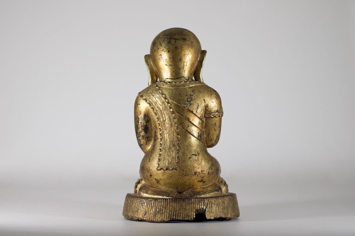 Adoring Burmese 18th Century-photo-4