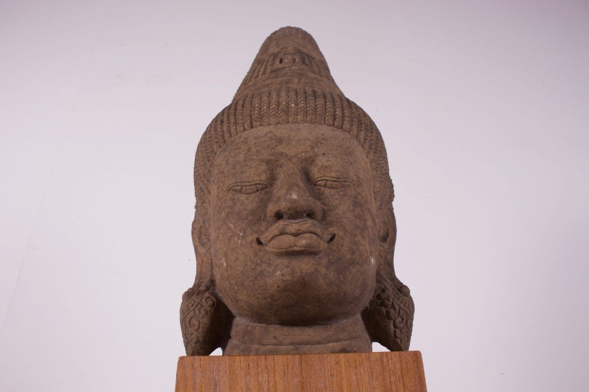 Important Pre-angkor Khmer Deity Head In Sandstone (80 Cm)-photo-2