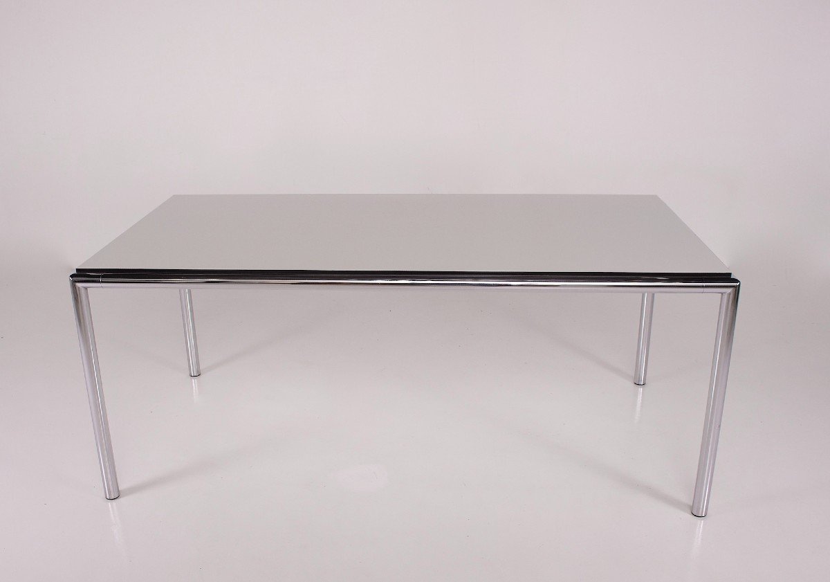 Italian Minimalist Table-photo-3