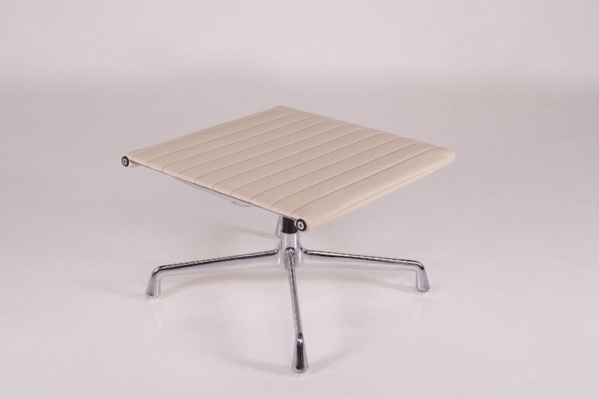 Ottoman “soft Pad” E125 By Charles & Ray Eames