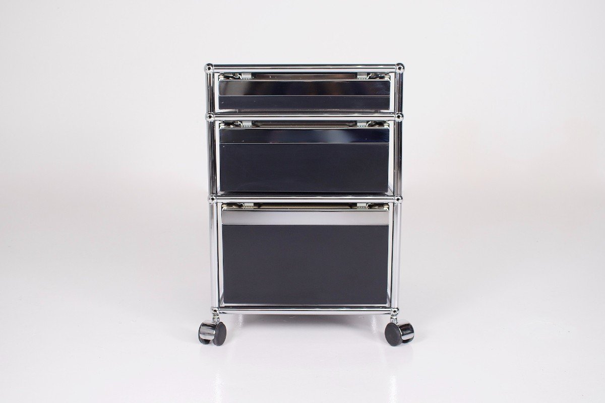 Usm Rolling Drawer Cabinet.-photo-3