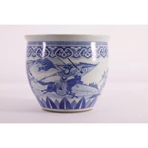 Imposing Basin Fish Basin In White Blue Porcelain Decorated With Qing Horsemen (清朝)