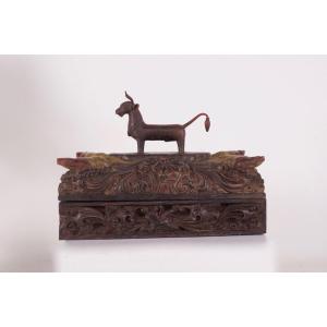 Hindu Ritual Box With Bulls And Rats (shiva & Ganesh)